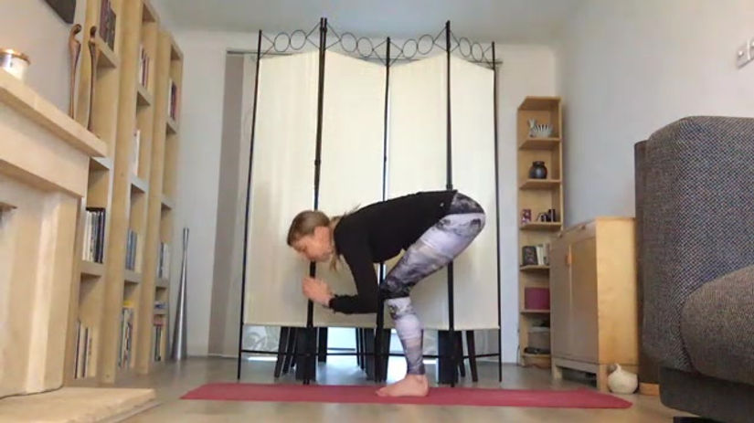 Cat cow flow (30 mins)